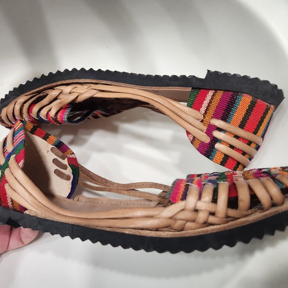 Leather Woven Mexican flats, women's size 8/41, Rubber Soles - Picture 3 of 4